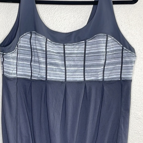 Lululemon Athletica Top - Picture 2 of 5